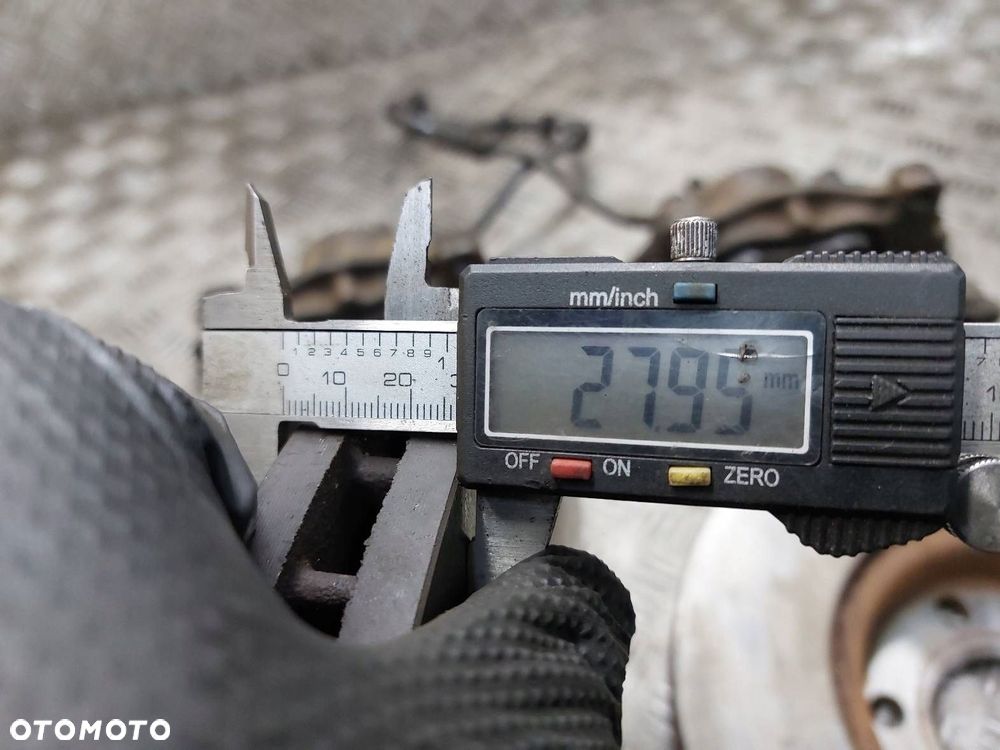 TARCZE HAMULCOWE PRZÓD + KLOCKI + ZACISKI VOLVO S60 II 2.0 D3 - 6