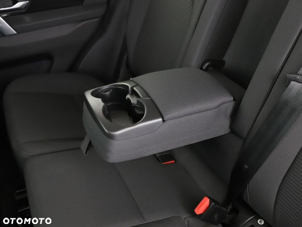 Land Rover Discovery Sport 2.0 D150 - 38