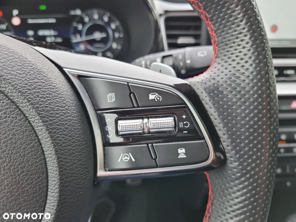 Kia ProCeed 1.6 T-GDI GT DCT - 25