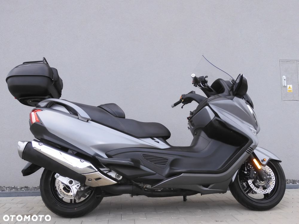 Suzuki Burgman - 15