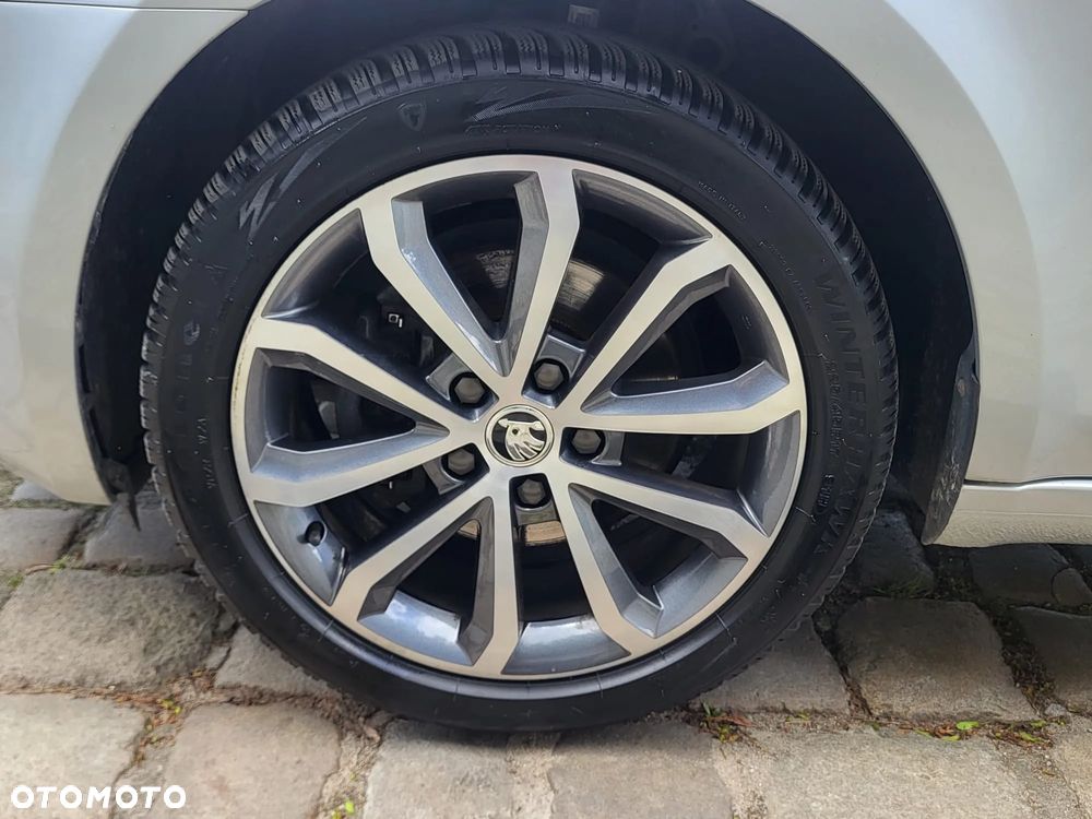 Skoda Octavia 2.0 TDI (Green tec) DSG Style - 3