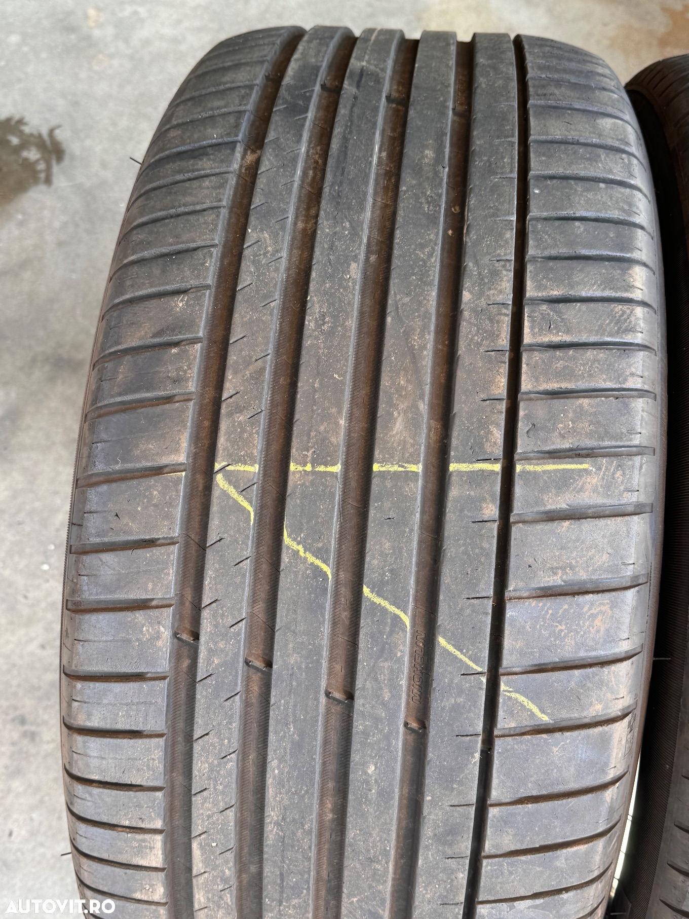 Vând 2 anvelope 285/45/20 michelin de vară ca noi - 3