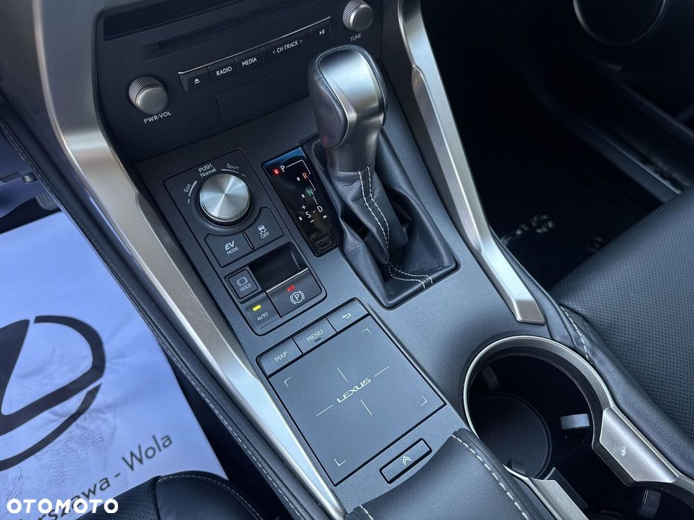 Lexus NX 300h Comfort AWD - 20