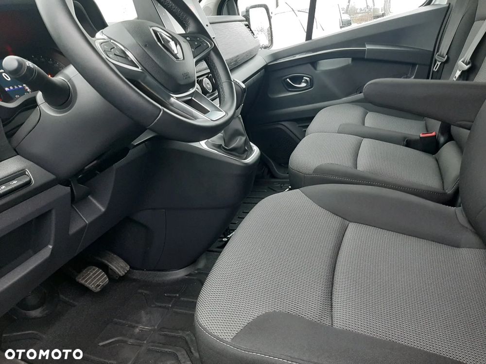 Renault Trafic 2.0 dCi EDC - 30