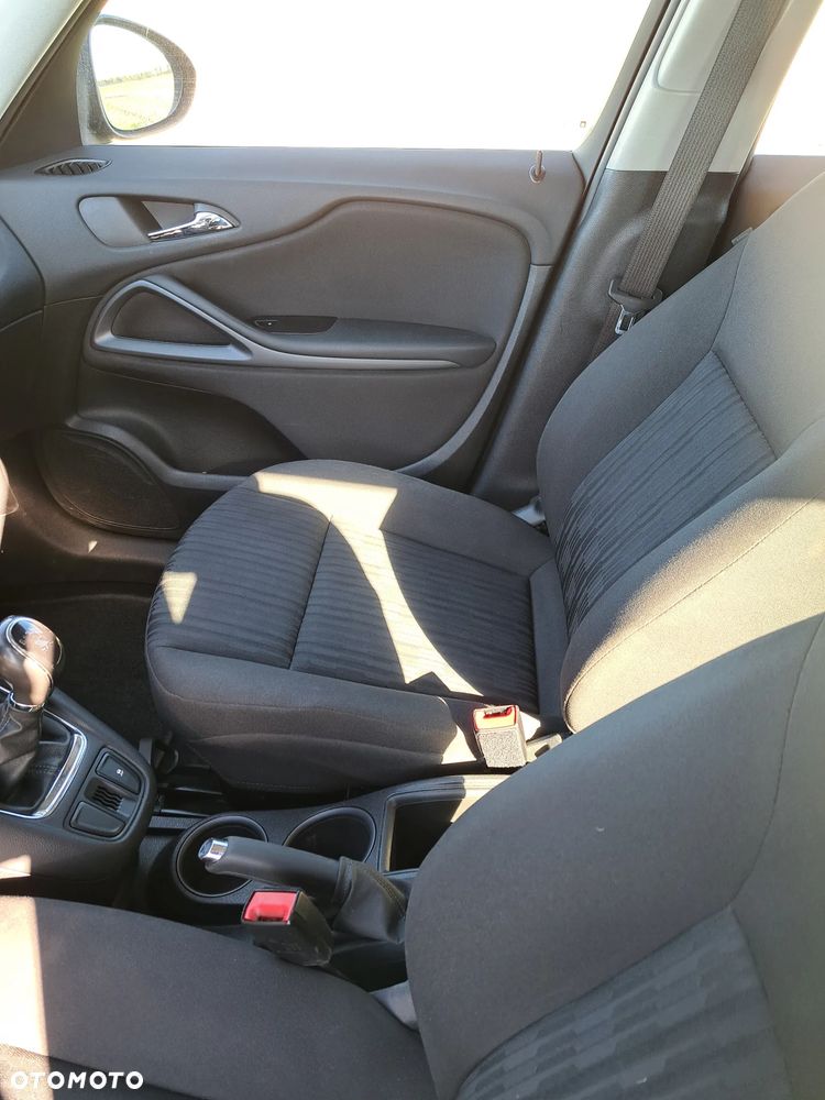 Opel Zafira - 4