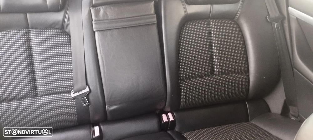 Peugeot 407 2.0 HDi Executive - 7