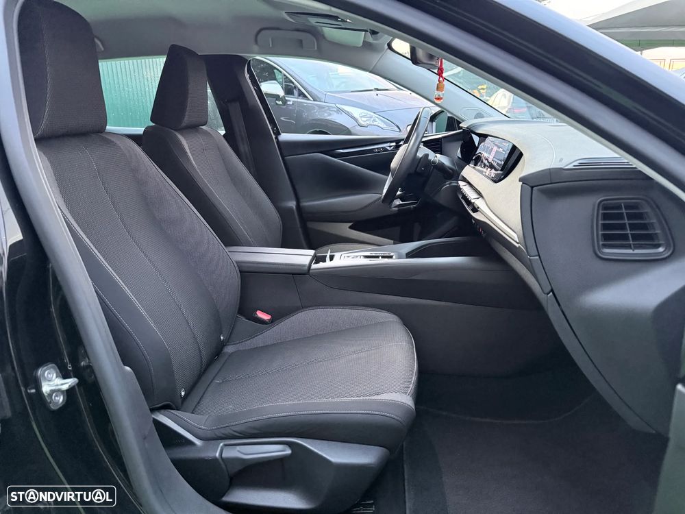 DS DS4 1.5 BlueHDi Trocadero EAT8 - 28