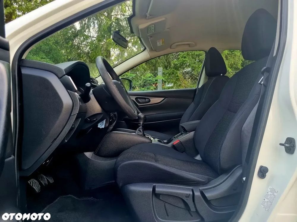 Nissan Qashqai 1.2 DIG-T Visia - 9