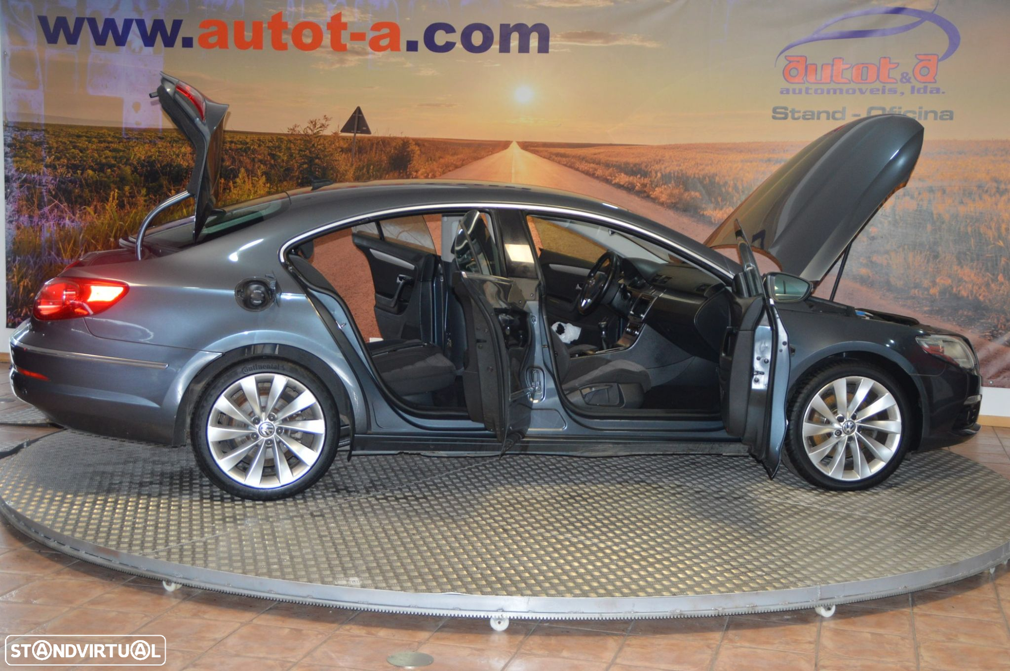 VW Passat CC 2.0 TDi BlueMotion - 14