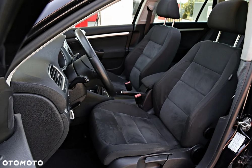 Volkswagen Golf 2.0 TDI Highline - 21