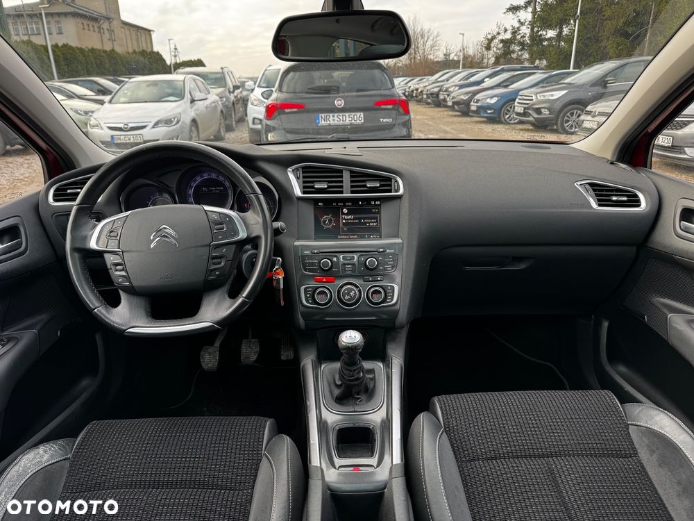 Citroën C4 VTi 120 Exclusive - 24