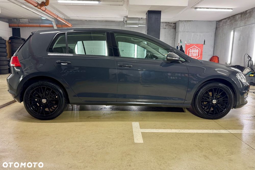 Volkswagen Golf - 4