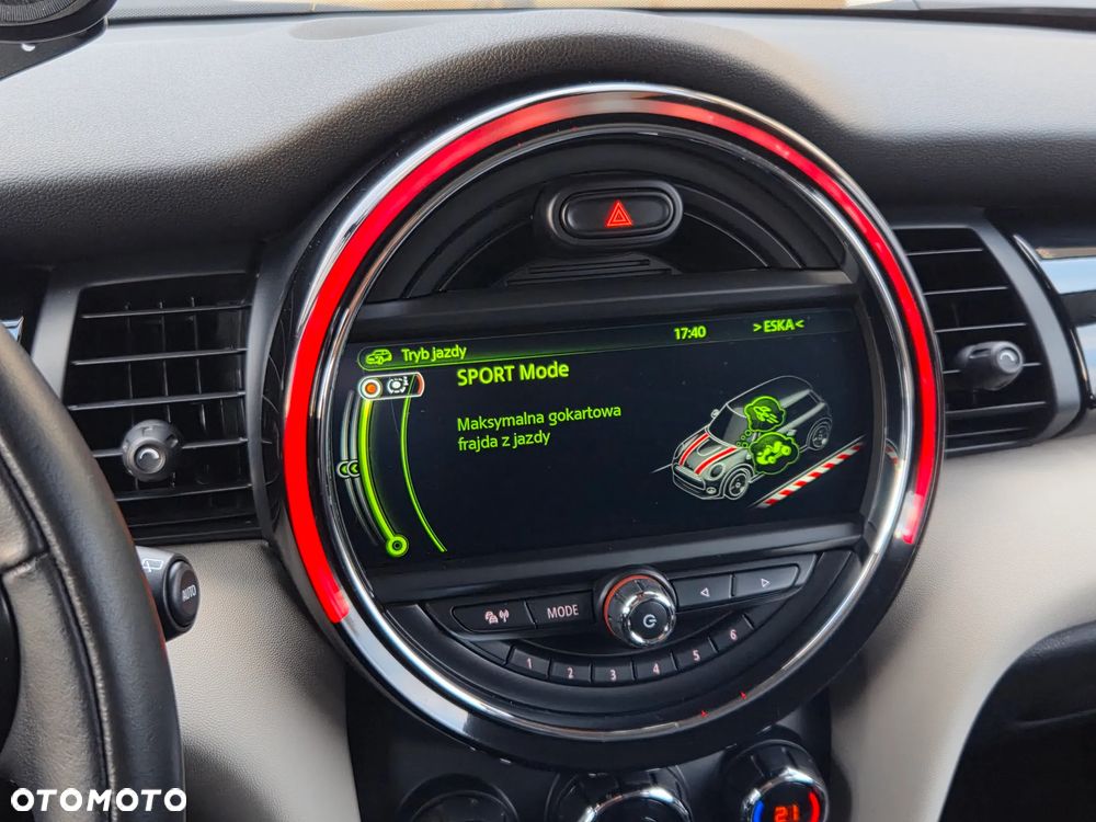 MINI Cooper Seven Chili - 28