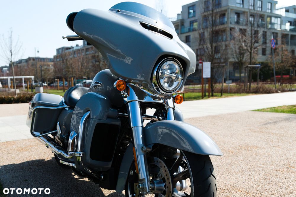 Harley-Davidson Touring Street Glide - 15