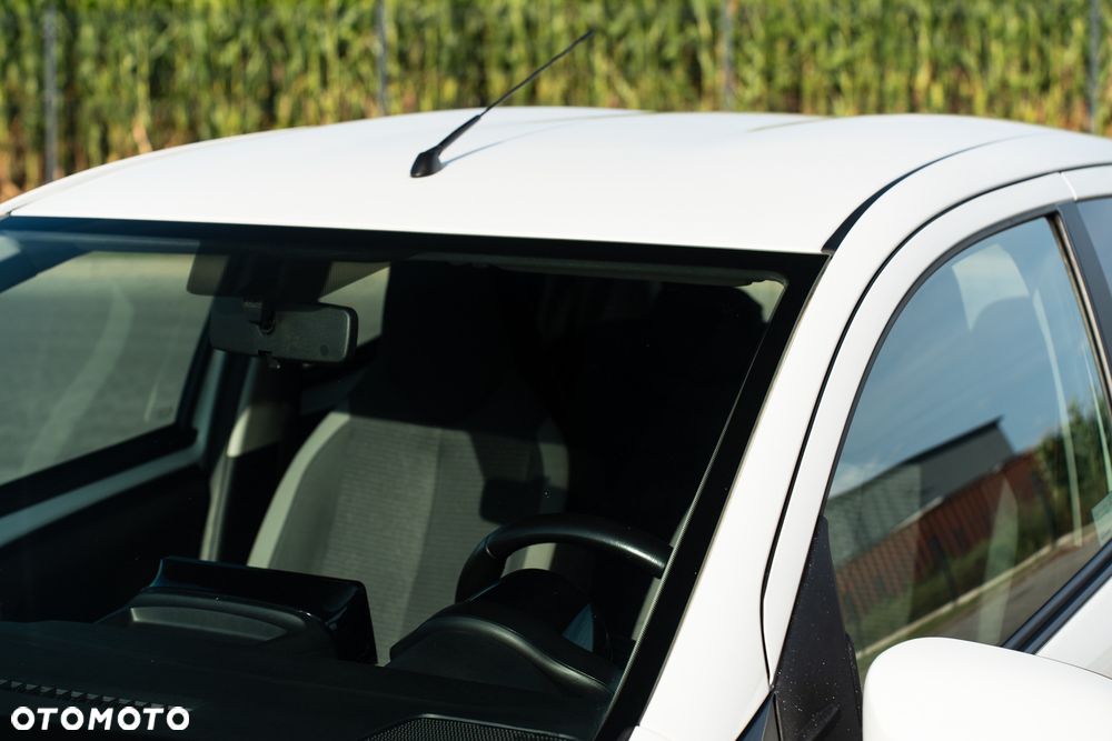 Toyota Aygo x-play - 4