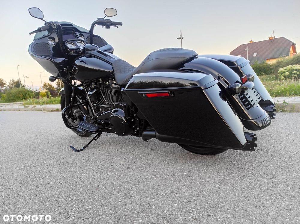 Harley-Davidson Touring Road Glide - 6