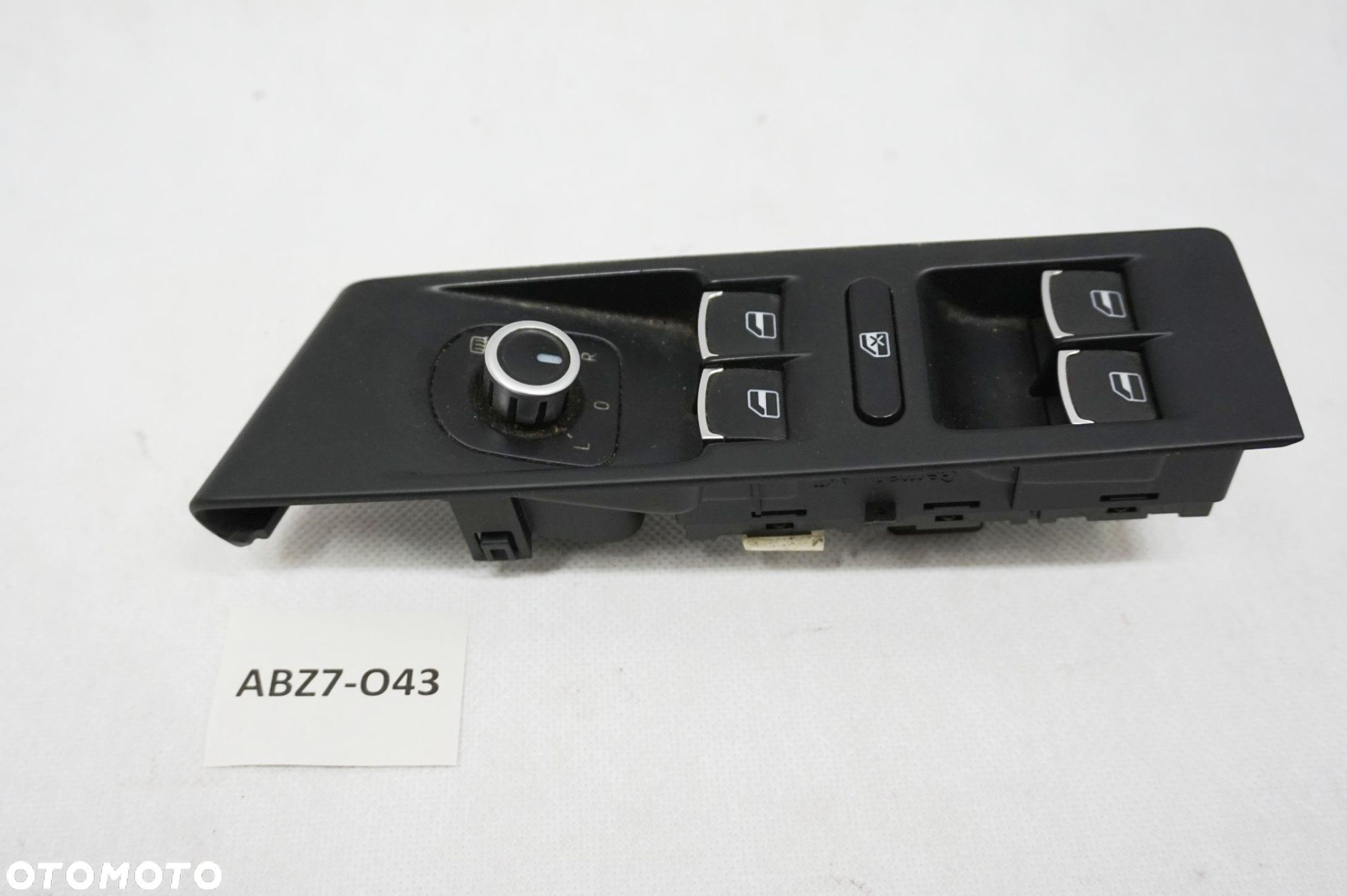 PANEL SZYB VW PASSAT B7 3AB857857A - 1