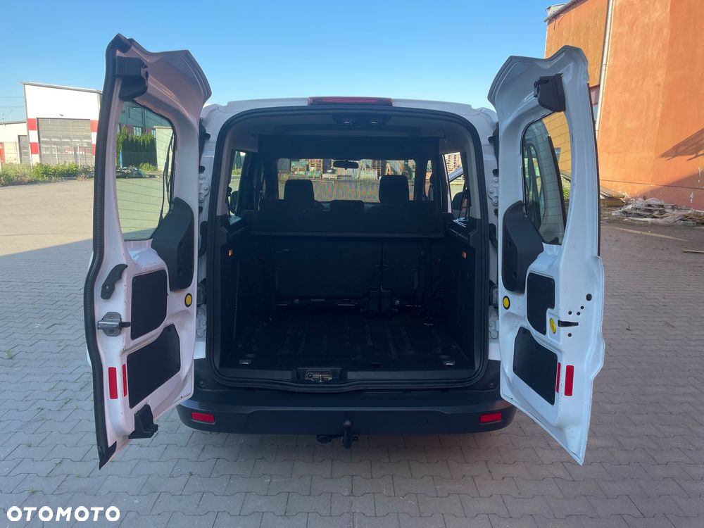 Ford Transit Connect - 13