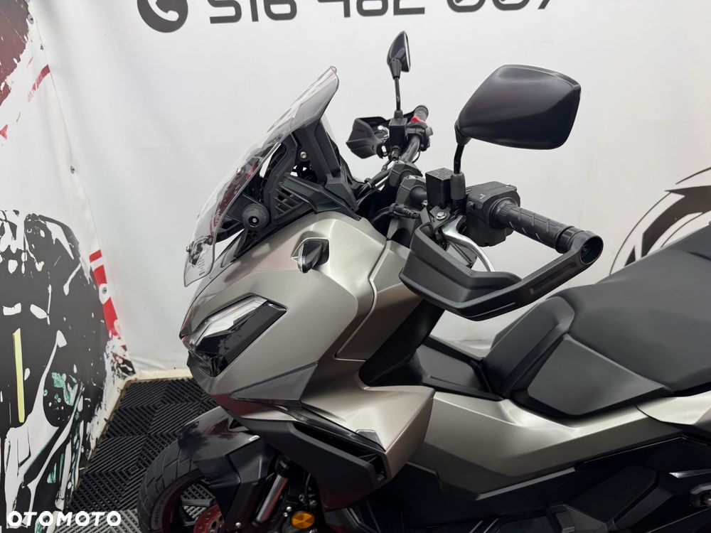 Honda ADV350 - 11