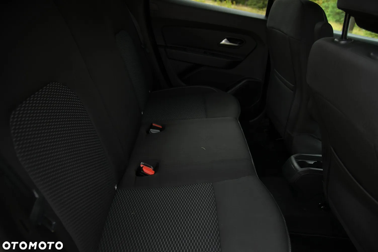 Dacia Duster 1.6 SCe Prestige - 19