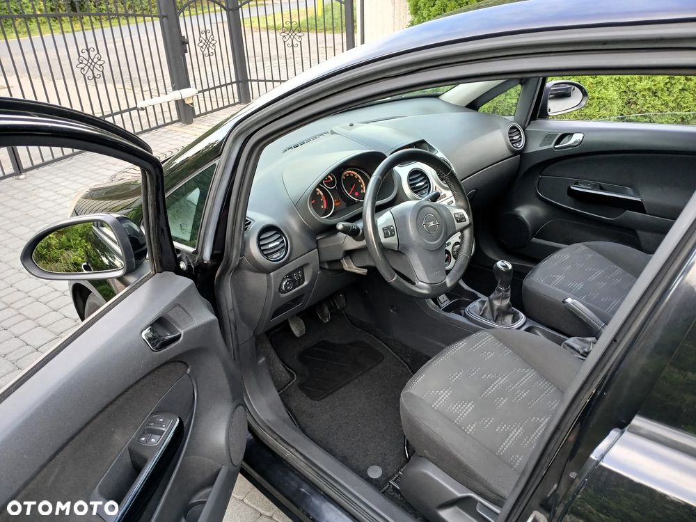 Opel Corsa - 23