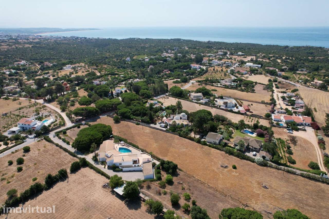 Refúgio de Luxo e Investimento na Caramujeira, Moradia T4 - Grande imagem: 2/50