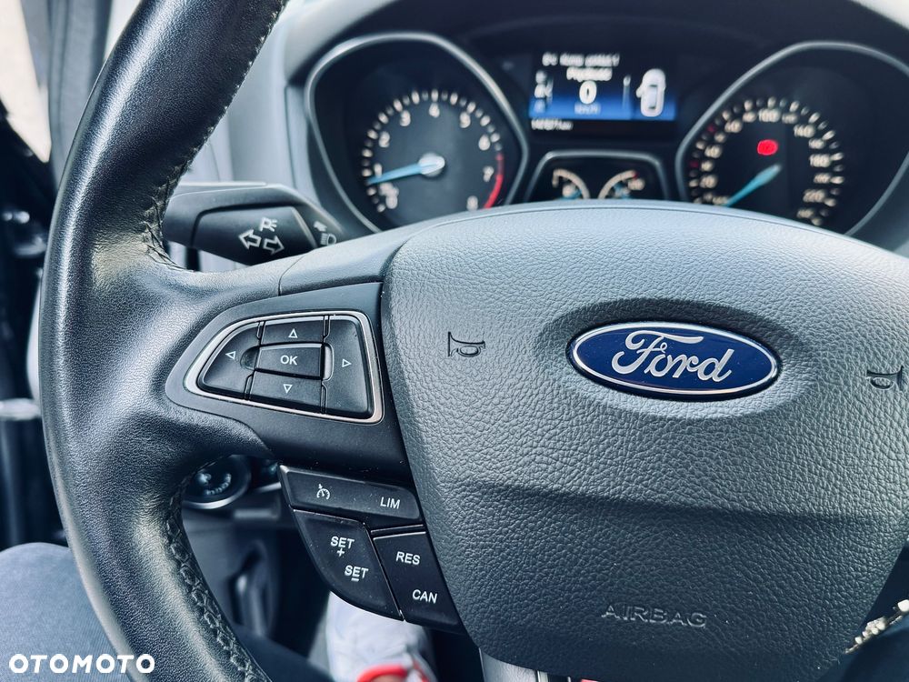 Ford Focus 1.0 EcoBoost Edition - 26