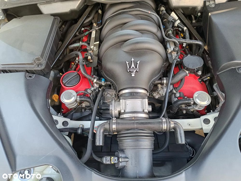 Maserati GranTurismo S Automatik - 7