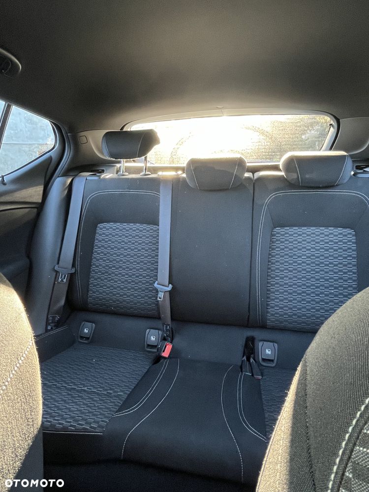 Opel Astra 1.4 T Dynamic - 7