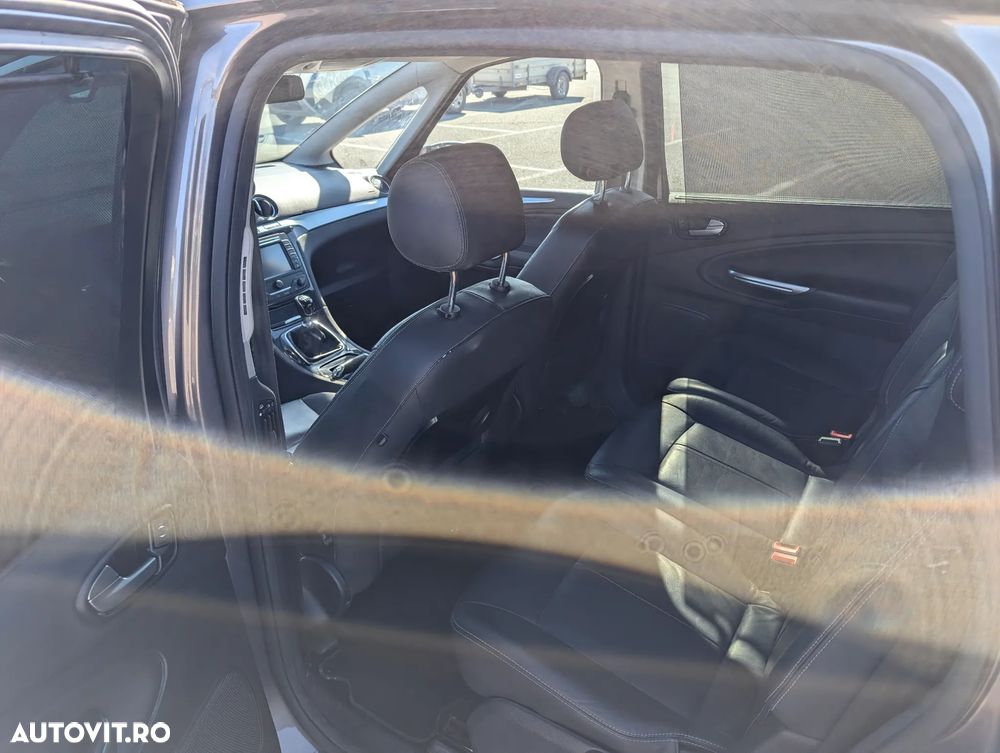 Ford S-Max 2.0 TDCi DPF Titanium - 17