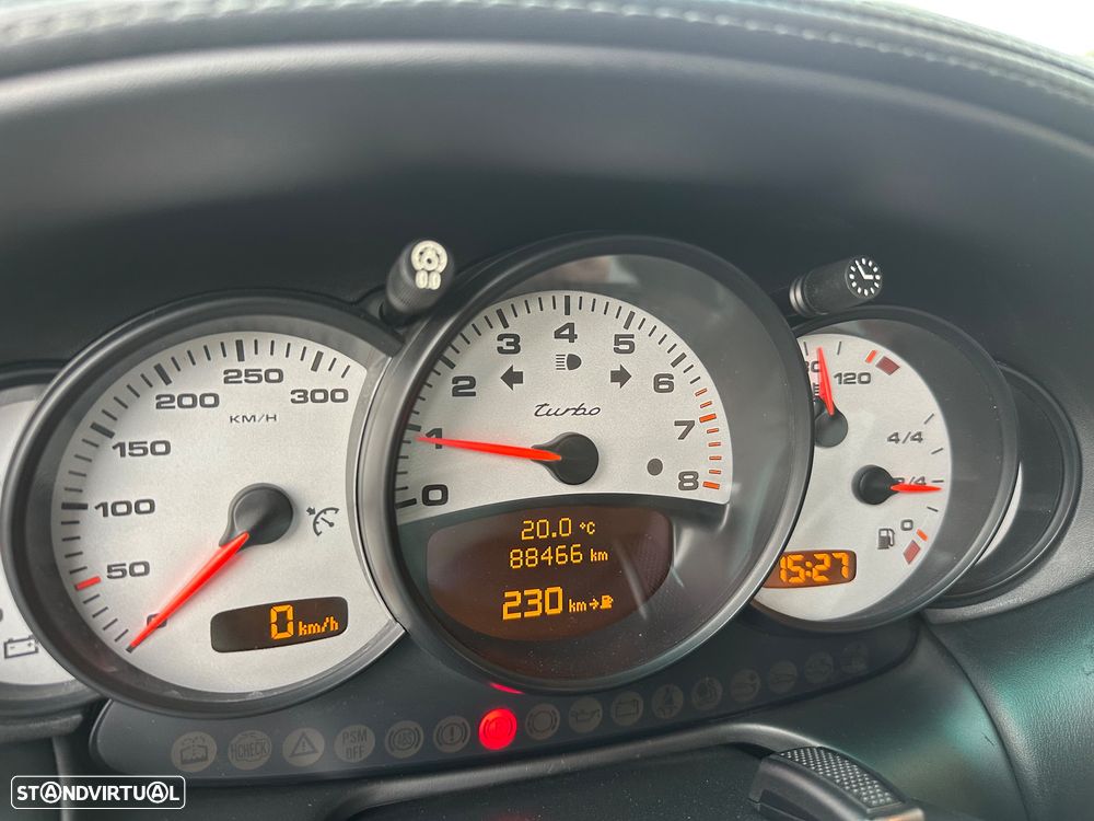Porsche 911 (996) Turbo - 22