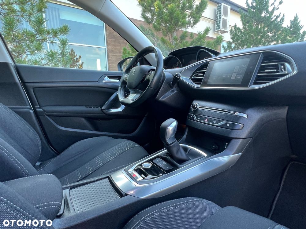 Peugeot 308 BlueHDi FAP 150 Stop&Start Automatik Allure - 13