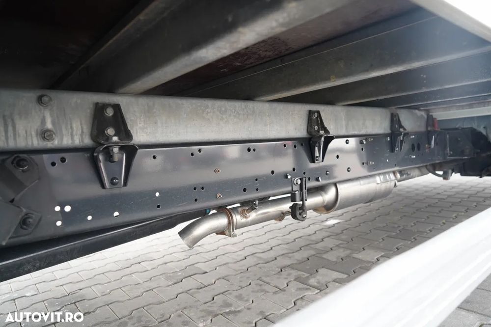 Iveco DAILY 35-140 / CONTAINER / MANUAL / TWIN / 2019 - 18