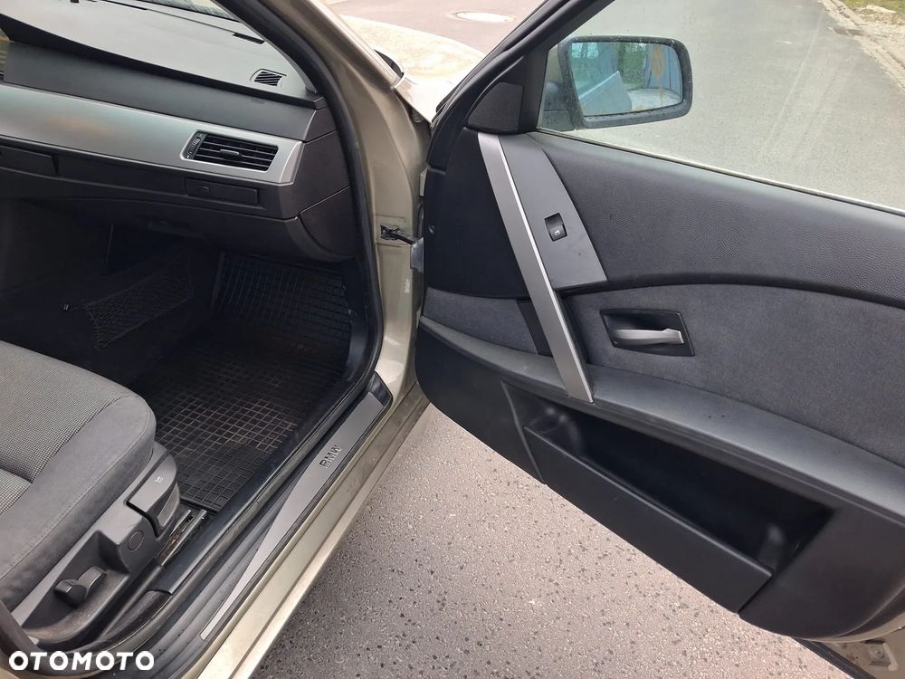BMW Seria 5 - 22
