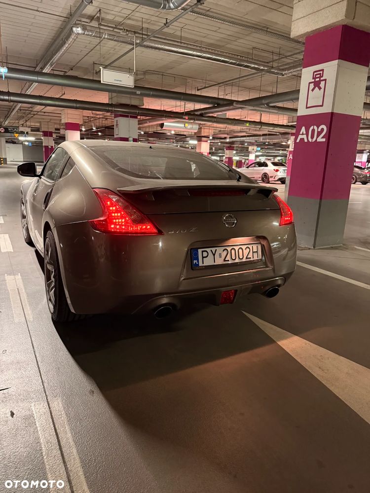 Nissan 370 Z - 6