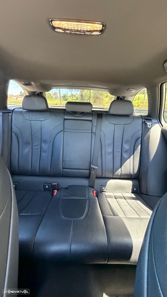 BMW 530 e Pack Desportivo M - 15