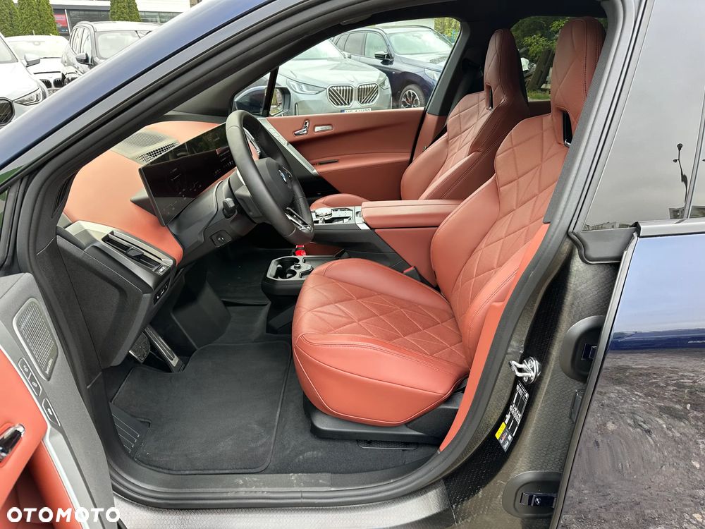 BMW iX - 7