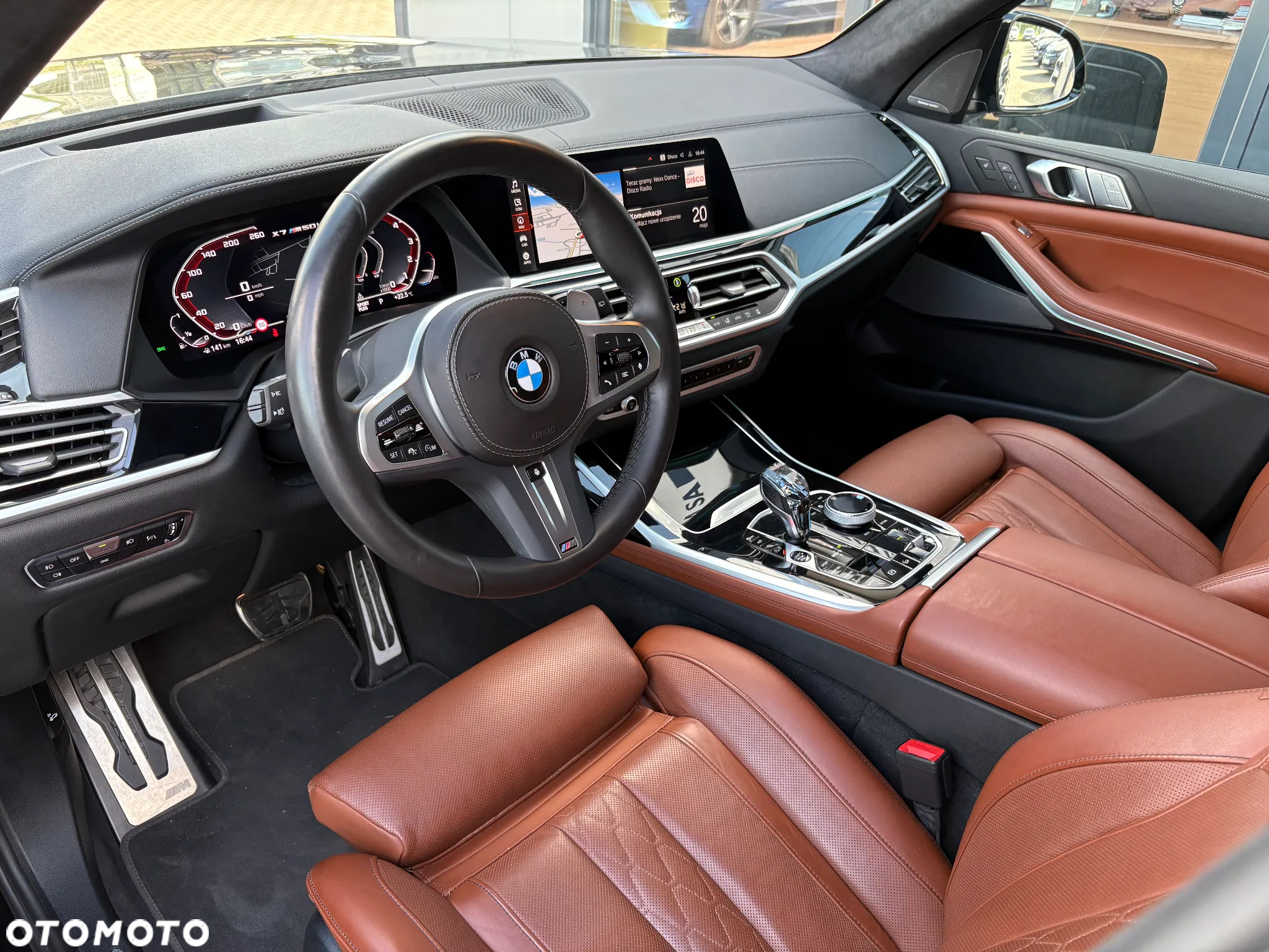 BMW X7 M50i sport - 10