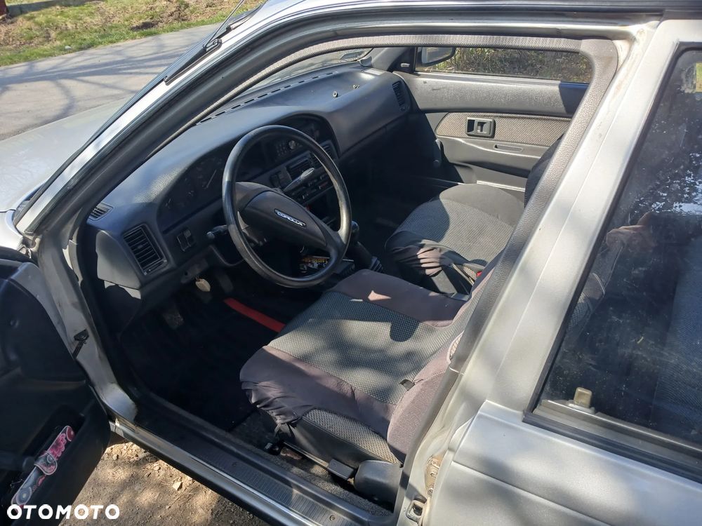 Toyota Corolla 1.8D L - 7