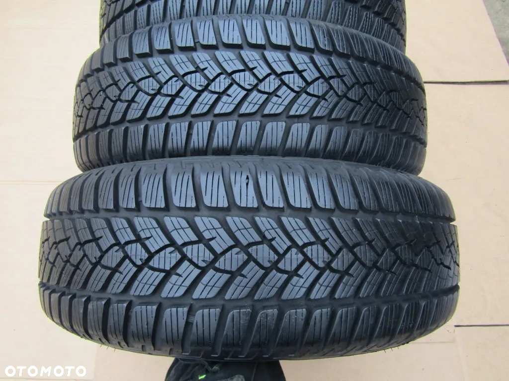 4x Felgi Koła 16 Dacia Duster OE I II / 6,5j 5x114,3 ET50 Opony 215/65 - 20