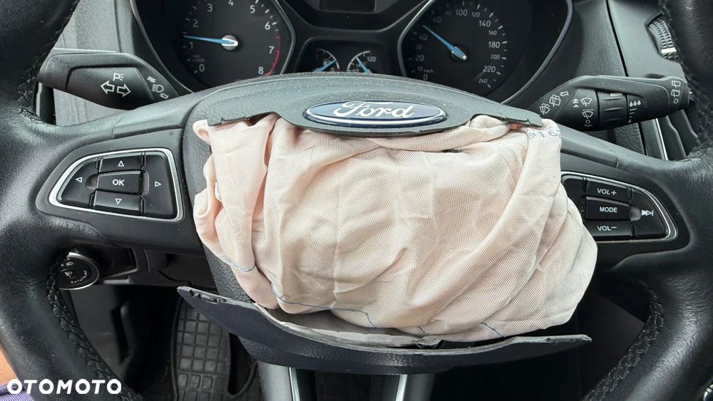 Ford Focus 1.0 EcoBoost Titanium ASS - 20