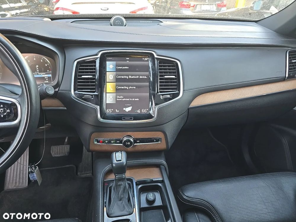 Volvo XC 90 - 10