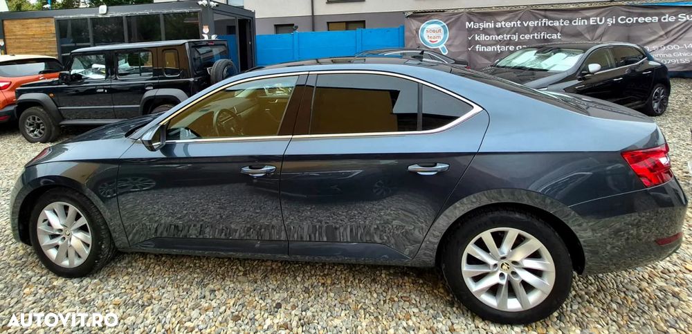 Skoda Superb 2.0 TDI DSG Style - 12