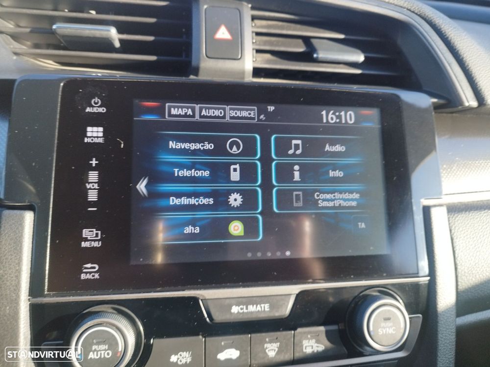 Honda Civic 1.0 i-VTEC Executive Premium - 9