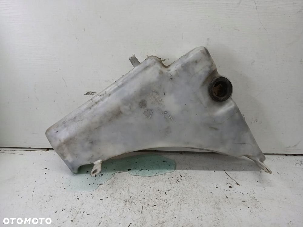 ZBIORNICZEK SPRYSKIWACZY AUDI A4 B8 8T0955452B - 1