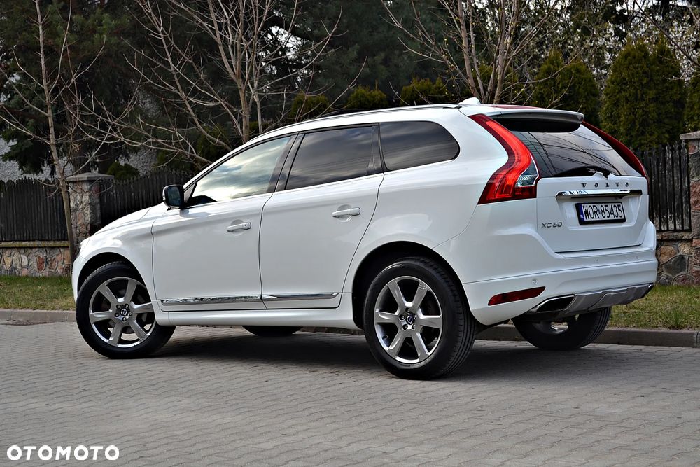 Volvo XC 60 D5 AWD Geartronic Summum - 7