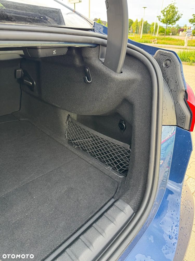 BMW Seria 2 218i Advantage - 22