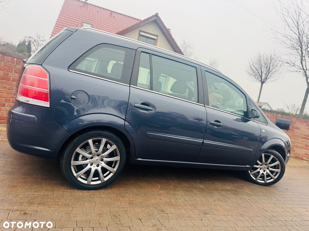 Opel Zafira 1.8 Edition Plus - 24