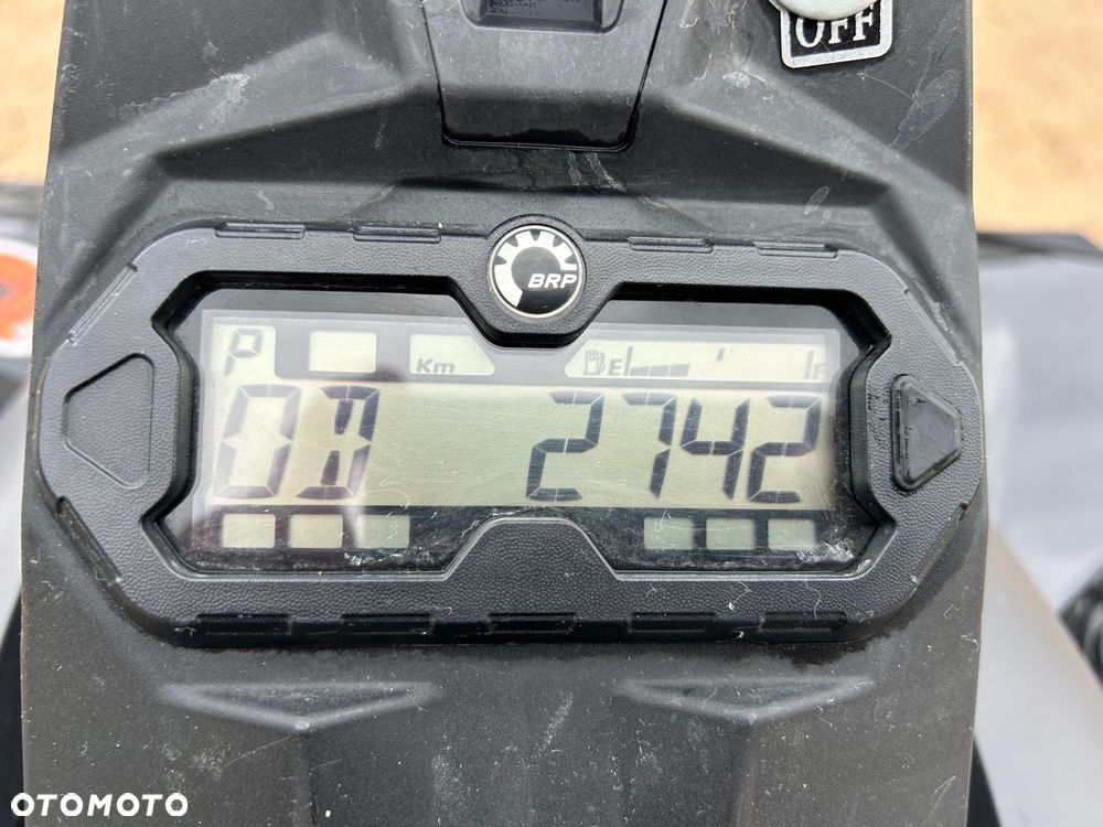 Can-Am Renegade - 11