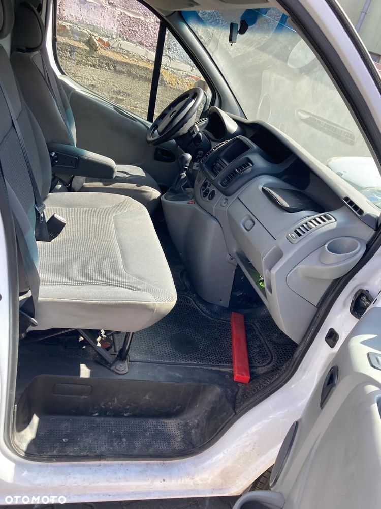Opel Vivaro - 4